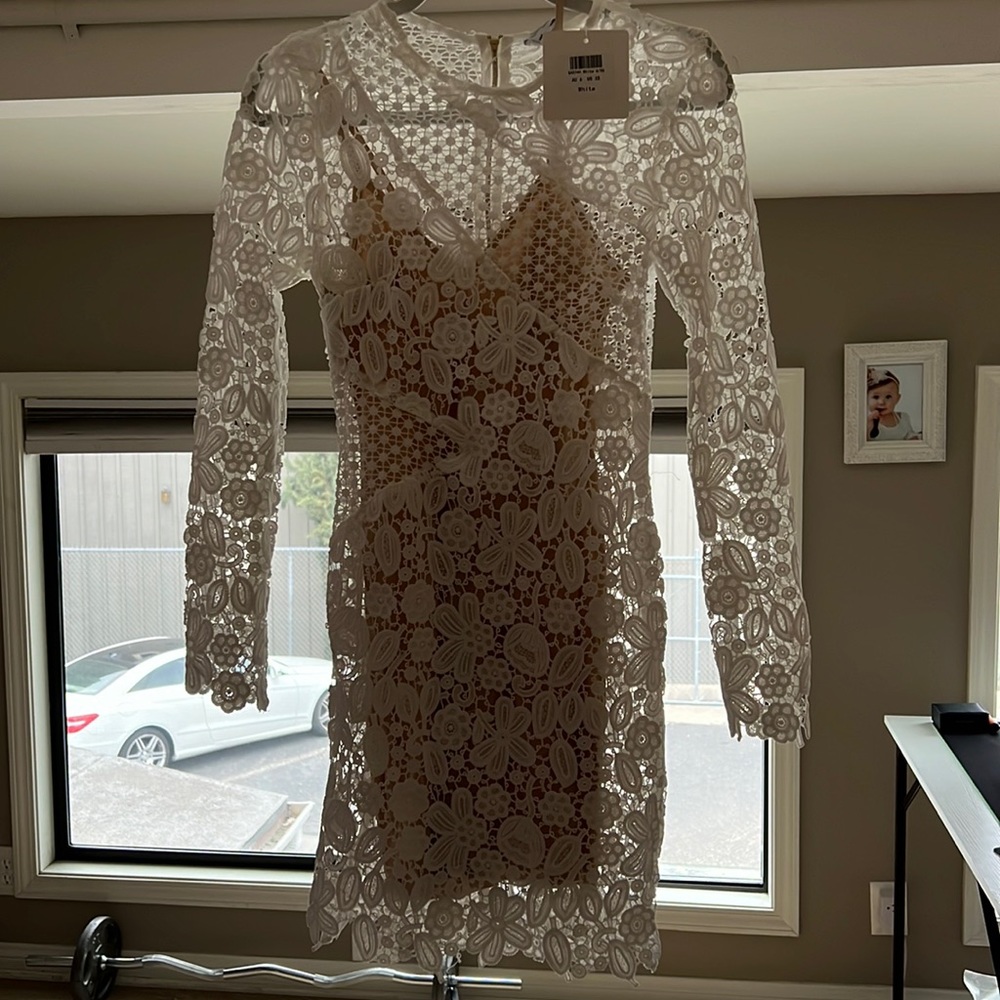 White laced dress 👗